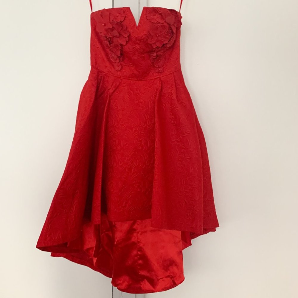 Strapless Red cocktail Dress